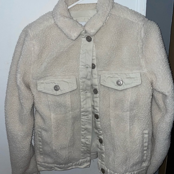 Button Down Sherpa Cargo Jacket - Picture 1 of 2